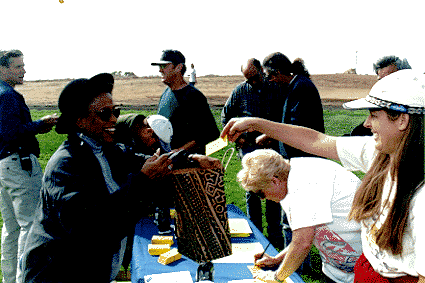 [Picture of Gwendolyn Morgan,
collecting raffle tickets]