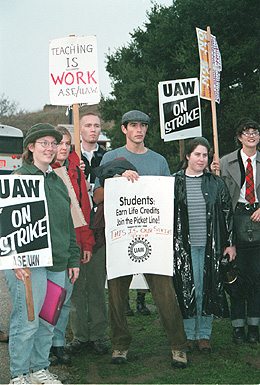 [Photo of striking teaching assistants]