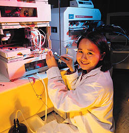 [ Photo of UCSC researcher Lynn Lee ]
